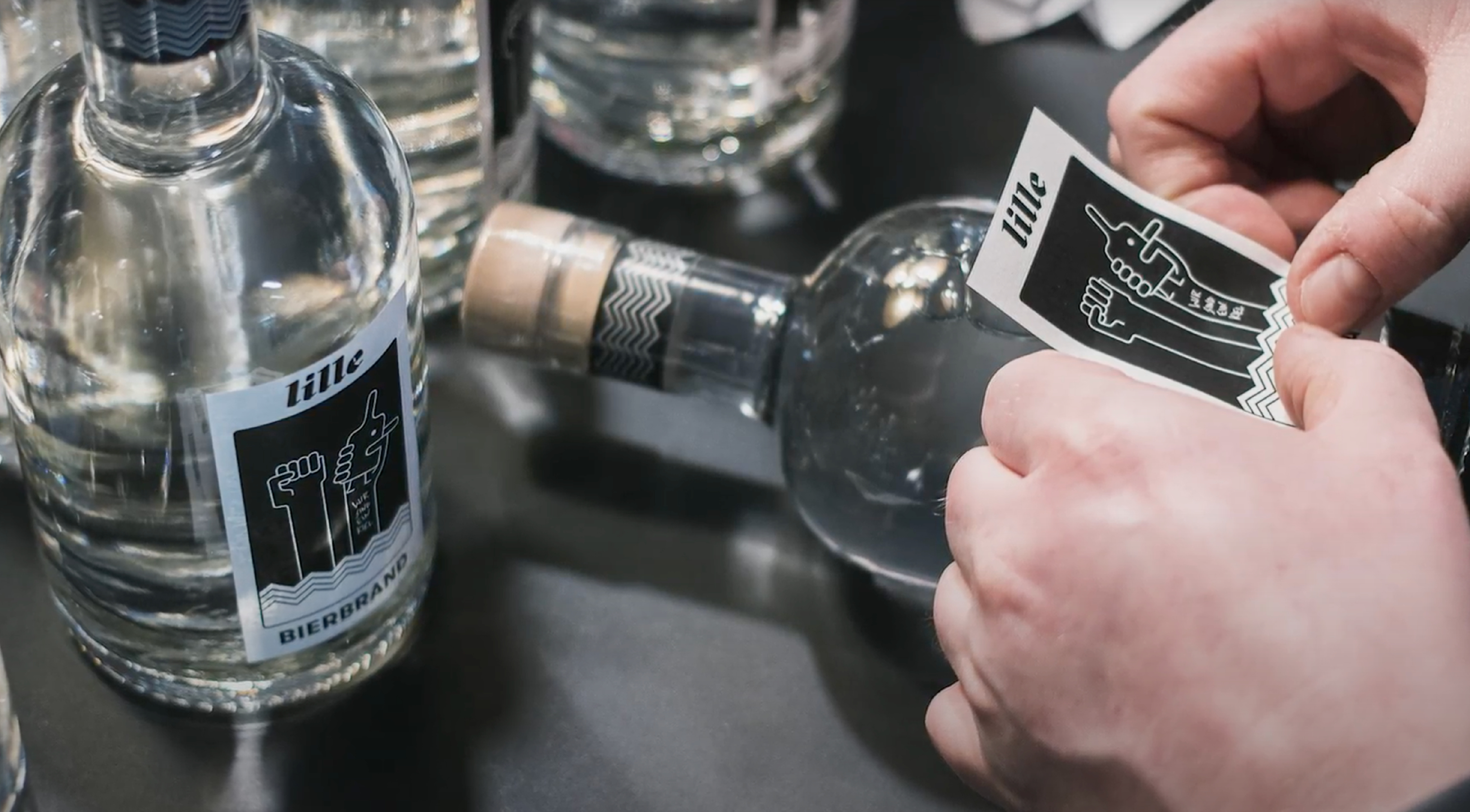 In times of-Selbstwirksamkeit-Mental Health-Mentale Gesundheit-Psyche-Psychologie-Krisen überstehen-Feminismus-The Distriqt